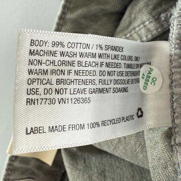 Universal Thread Vintage Midi Stretch Shorts Dusty Olive Green Women's 2 / 26 - Picture 6 of 12